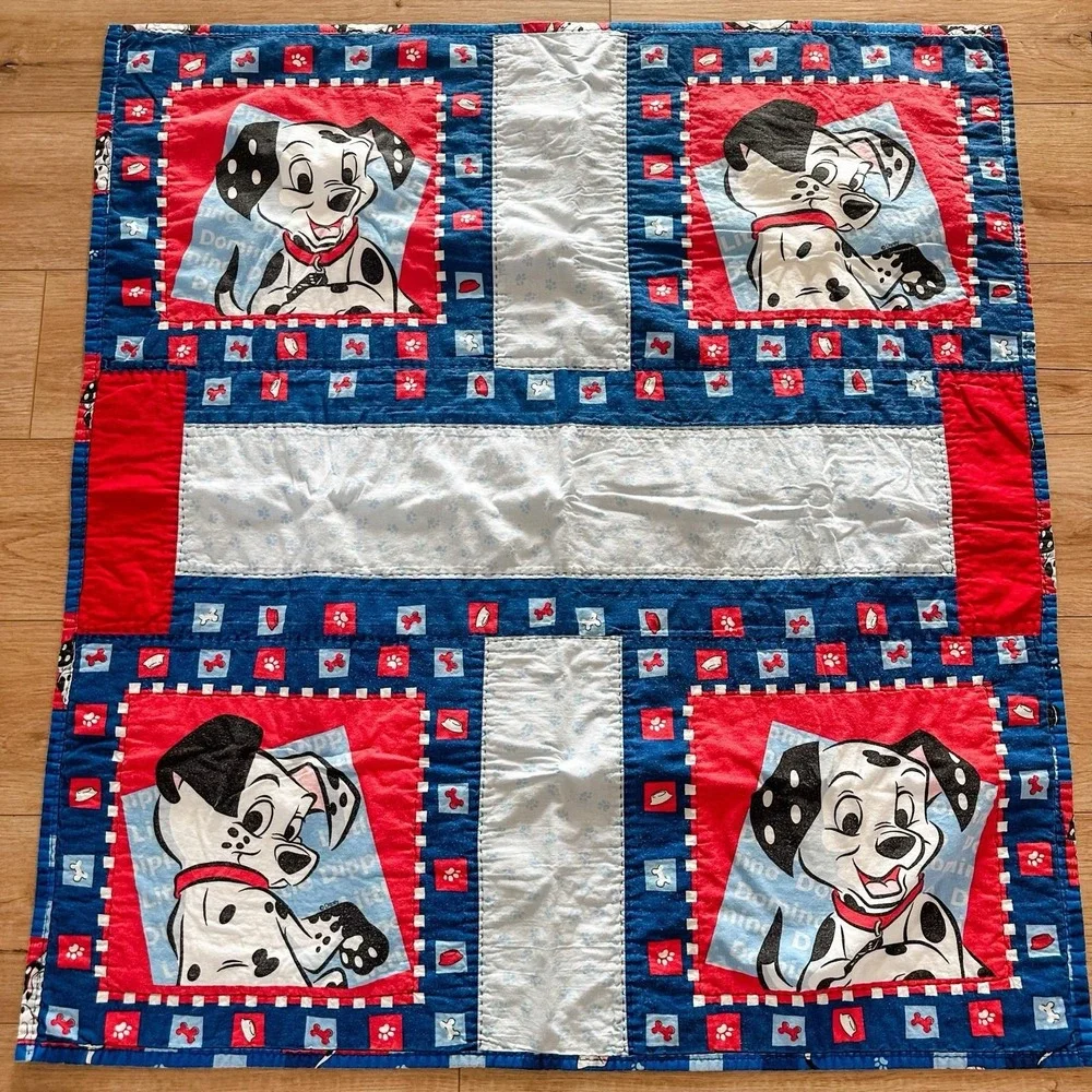 VTG 101 Dalamatians Quilt Handmade 41x37 Disney Blanket Crib‎ Toddler Throw
